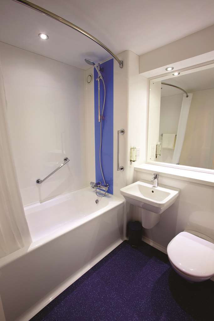 Travelodge Reading Whitley Pokój zdjęcie